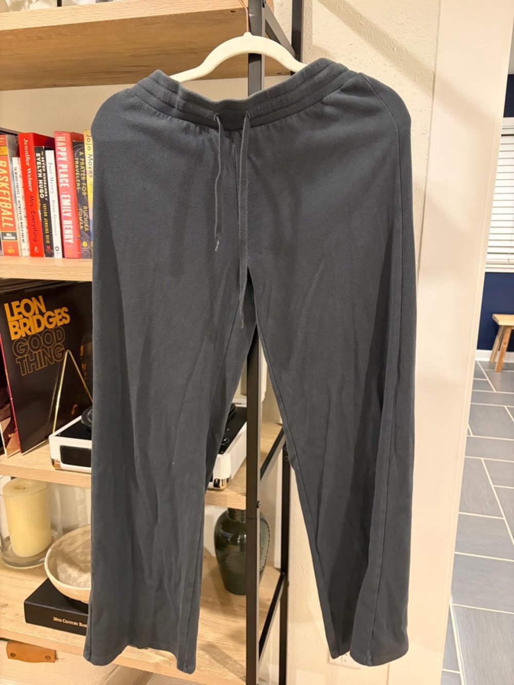Aritzia homestretch pants mineral green size small